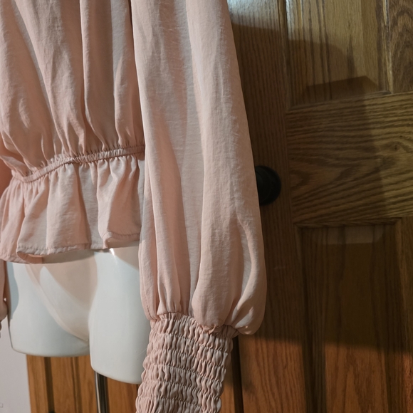 She + Sky Blush Pink Cropped Off Shoulder Long Sleeve Blouse - Picture 5 of 16